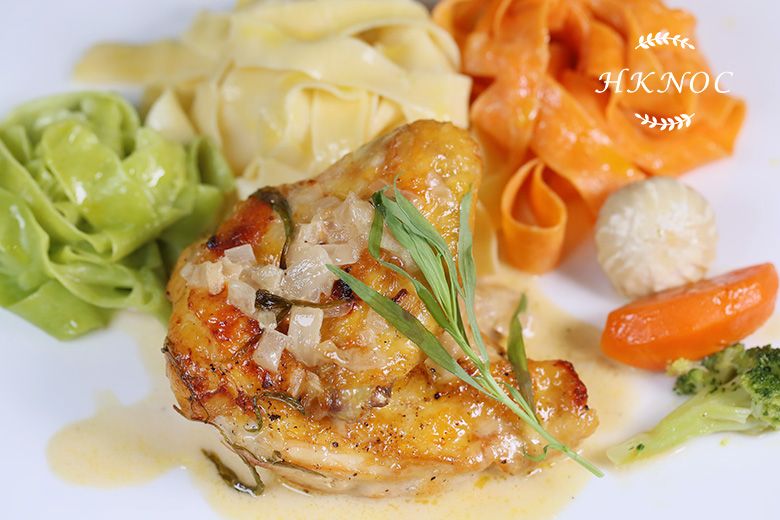 法國傳統名菜:法式酒香燜雞配龍蒿忌廉汁 + 手工意粉