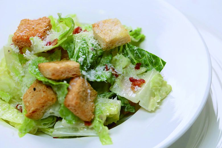 波特酒燴羊膝 + 凱撒沙律