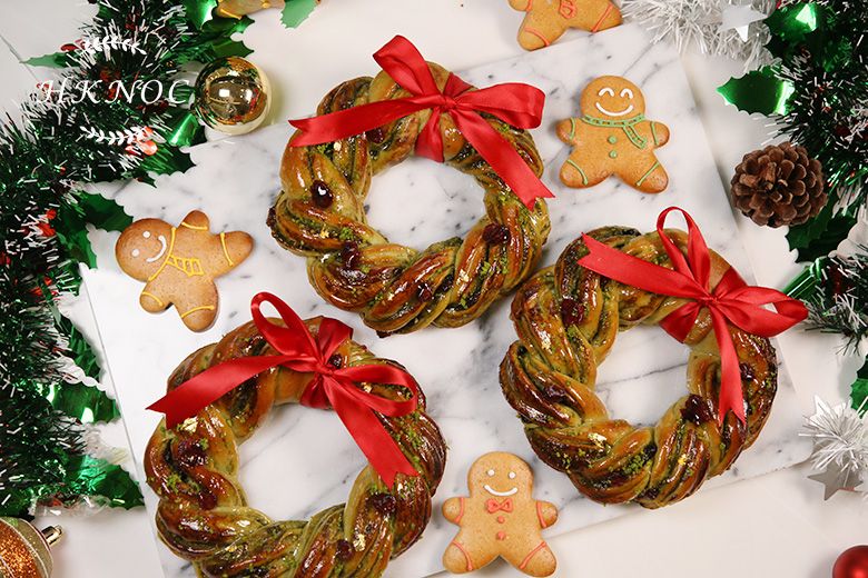 開心果蔓越莓布里歐花環配傳統聖誕薑餅人