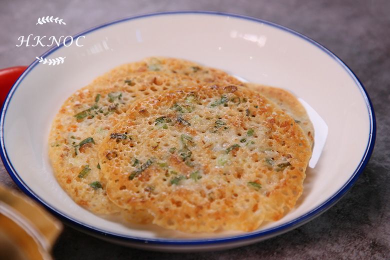 海鮮肉骨茶配煎蝦米脆餅