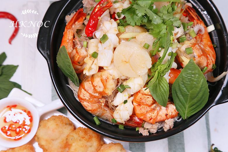 實習課堂:泰式煲仔海鮮炒粉絲、越式蝦餅