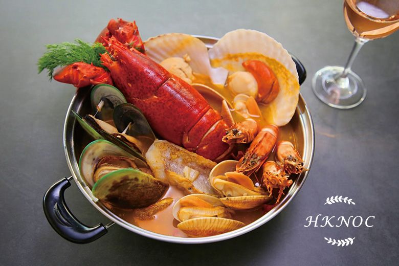 法式海皇煲配蒜蓉包 (扣兩堂)