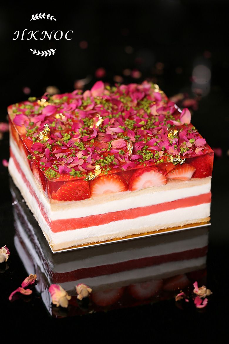 西瓜草莓玫瑰蛋糕