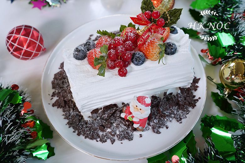 飄雪樹頭蛋糕 (柚子芝士蛋白蛋卷)