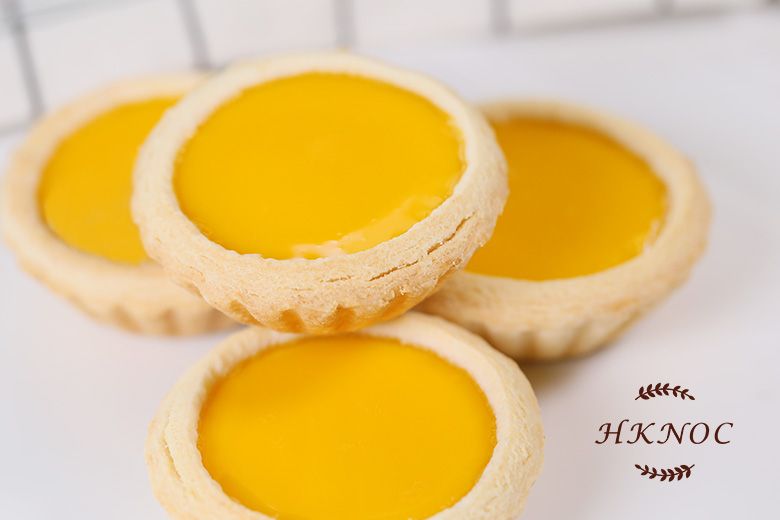 港式酥皮蛋撻配合桃酥.