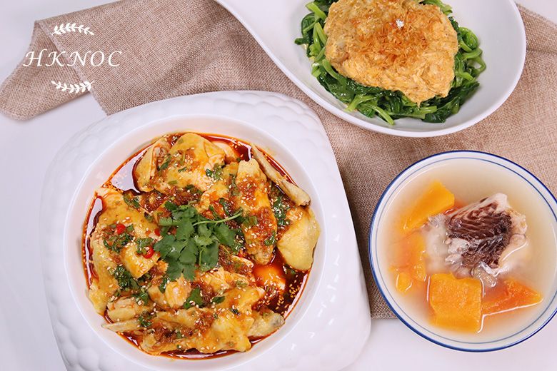 家常菜:示範-木瓜煎魚湯 實習-麻辣口水雞、蟹肉蛋白扒時蔬