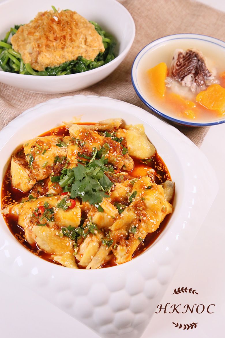 家常菜:示範-木瓜煎魚湯 實習-麻辣口水雞、蟹肉蛋白扒時蔬