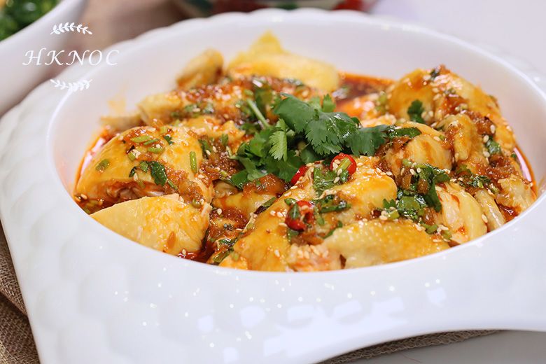 家常菜:示範-木瓜煎魚湯 實習-麻辣口水雞、蟹肉蛋白扒時蔬