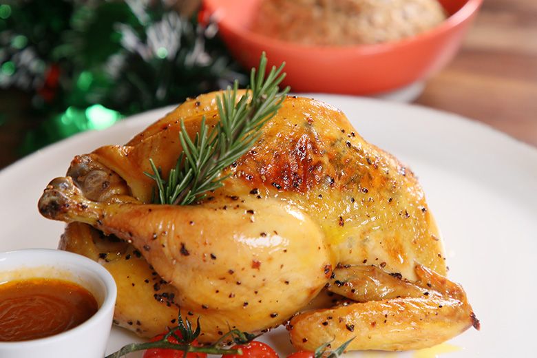 香草牛油燒雞配迷你蔬菜