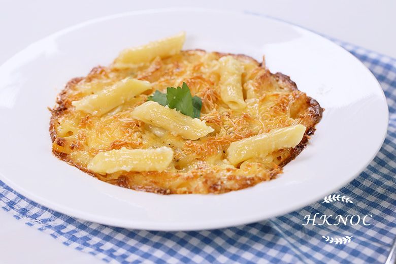 全日制D班 法餐:(奶油烤通心粉+法式白酒蘑菇燉雞+法式翻轉蘋果塔)