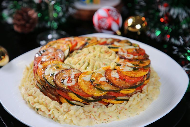 全日制A班(芝士薯蓉焗千層蔬菜塔 + 蕃茄汁肉丸意粉 + 傳統烤焗法國火雞配燒汁)