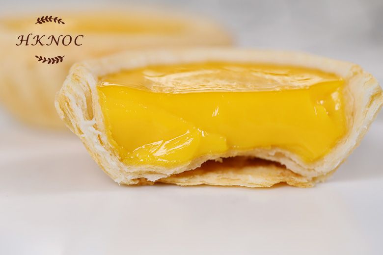 港式酥皮蛋撻配合桃酥.