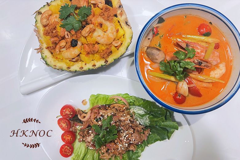 家常菜:示範-冬蔭功湯 實習-泰式生菜肉碎包、菠蘿炒飯