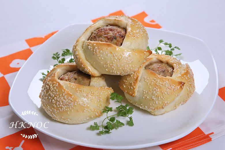 焗黑松露肉丸花卷
